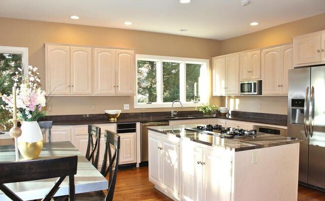 Foto del edificio - 11307 Fawn Lake Parkway