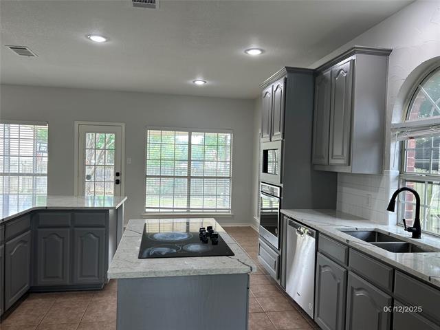 Foto del edificio - 5200 St Croix Ln