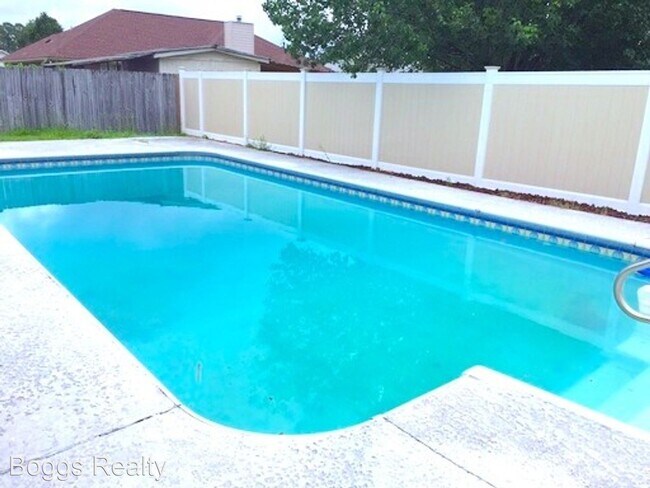 Foto del edificio - 3 br, 2 bath House - 1835 Lawnwoods Drive