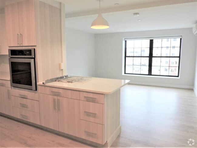 Building Photo - 9 Soden St