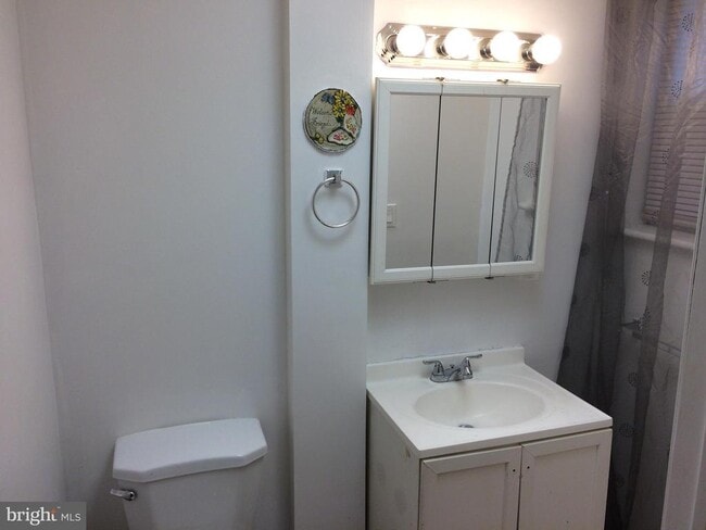 Foto del edificio - 267 W Sheldon St