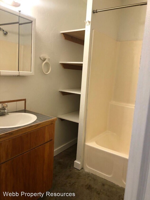 623 SW 4th St, Pendleton, OR 97801 Room for Rent in Pendleton, OR