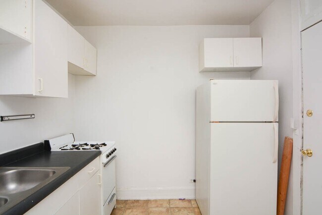 Foto del edificio - 2336 N Spaulding Ave