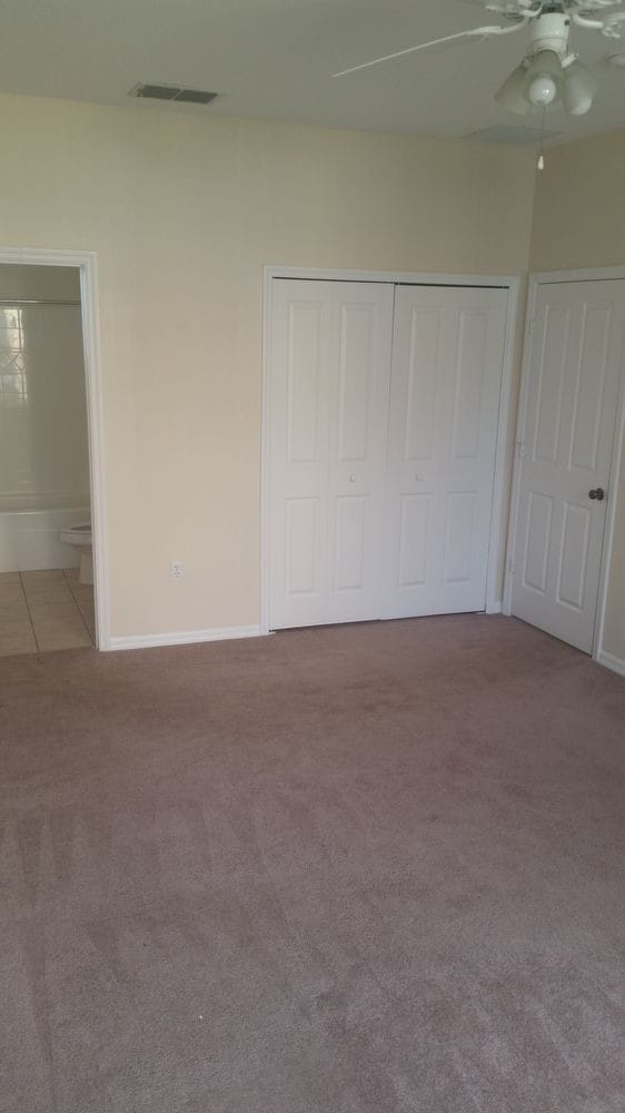 Building Photo - 520 Monroe Cir