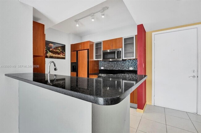 Foto del edificio - 2775 NE 187th St