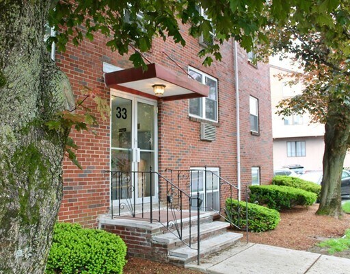 Primary Photo - 33 Montvale Ave