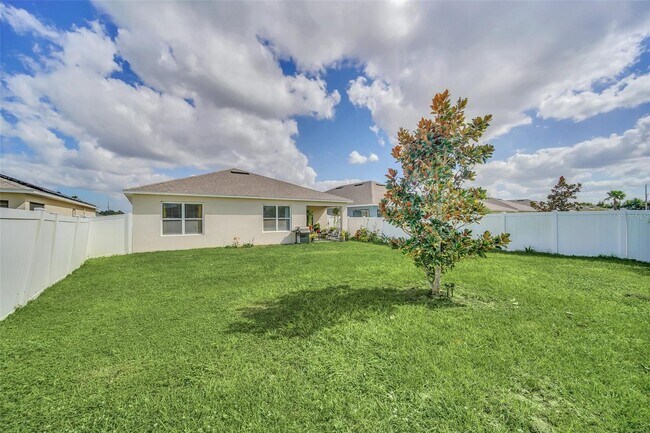 Building Photo - 3308 Country Walk Club Cir
