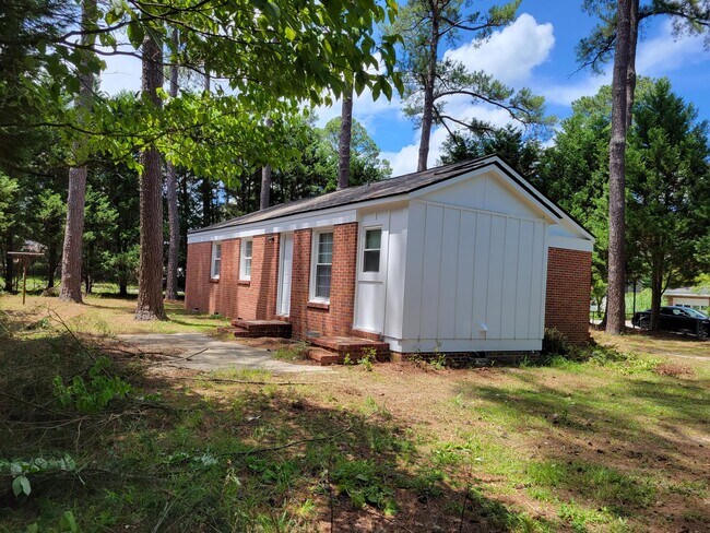 Building Photo - 5033 Ashton Rd