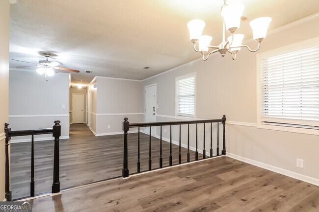 Foto del edificio - 4802 Hemlock Dr SE