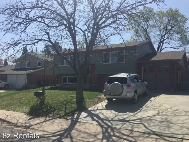 Building Photo - 2885 Kenyon Cir