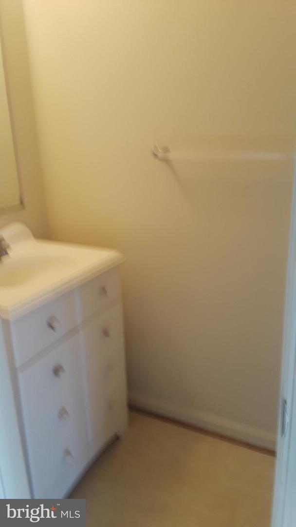 Building Photo - 4223 Drake Ct
