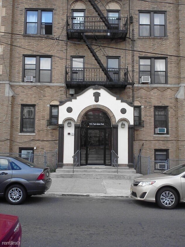 Primary Photo - 116 Fairview Ave