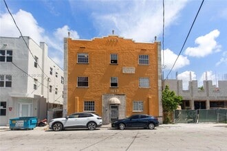 Building Photo - 1043 NW 2nd St