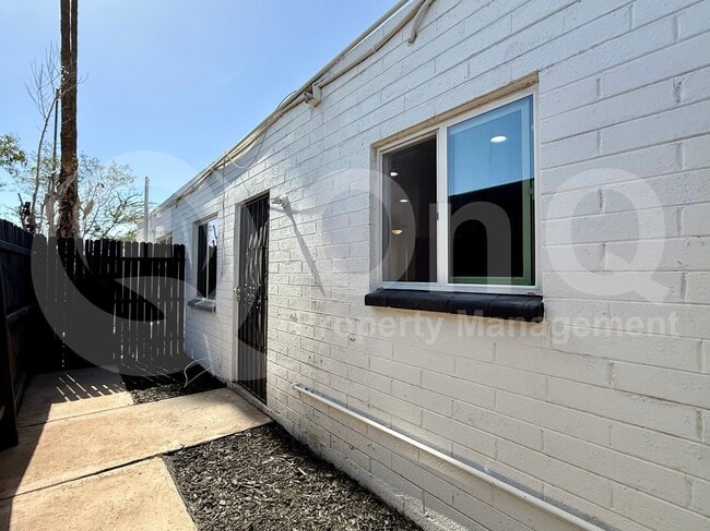 Foto del edificio - 609 S Bellview