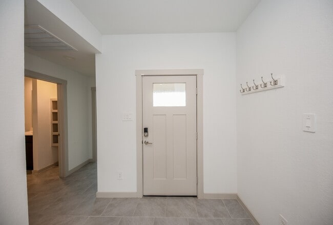 Building Photo - 29535 Paytons Park Ct