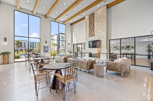 Mustang Ridge Apartments