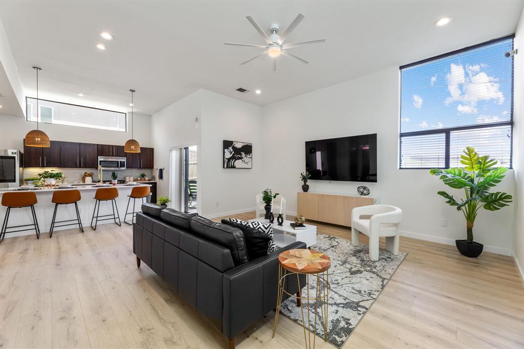Foto principal - 5809 Toscana Ave