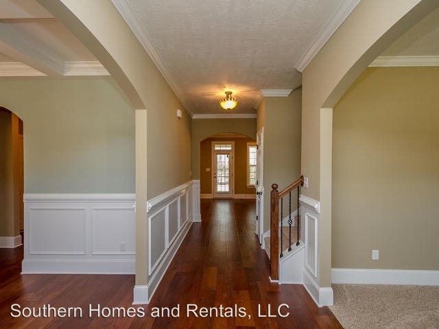 Building Photo - 6 br, 3.5 bath House - 868 Leland Lane