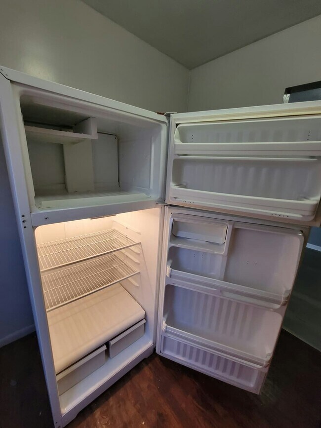 Foto del edificio - 1500 Luxor Rd