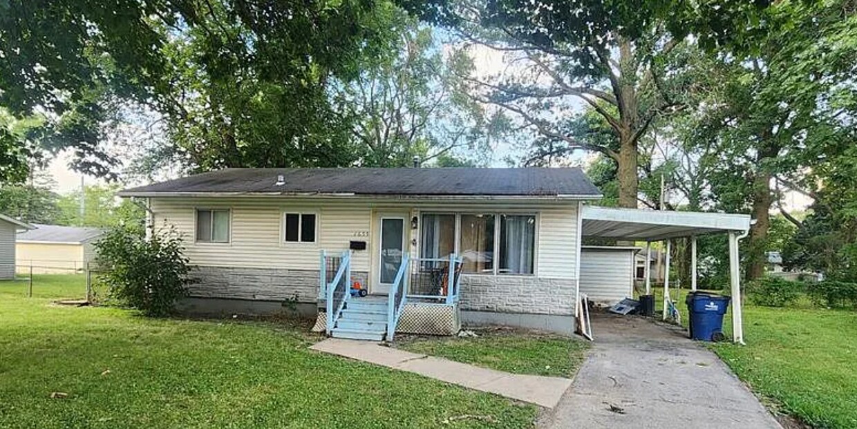 Foto principal - 1655 Fenmore Dr