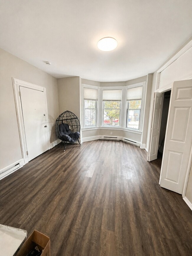 Bedroom 1 - 308 7th Ave W