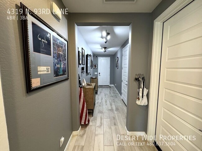 Foto del edificio - 4319 N 93rd Ln