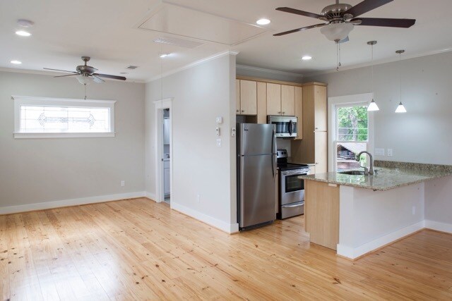 Foto del edificio - 1324 Rutland St