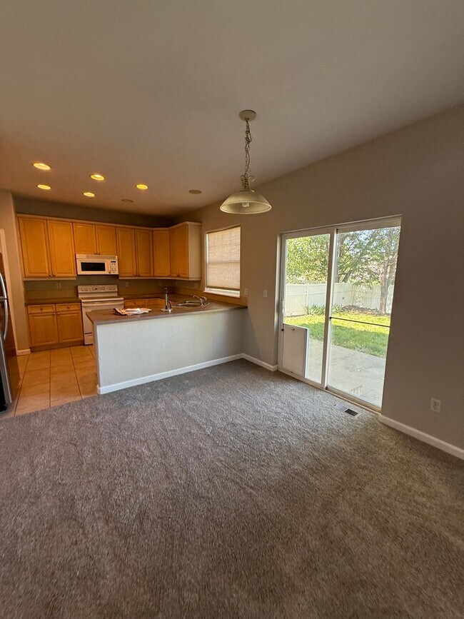 Building Photo - 3 bedroom home in Longmont