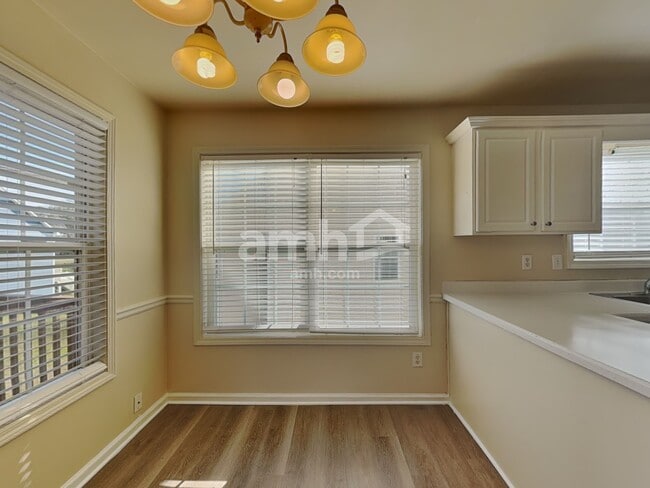 Building Photo - 1172 Cumberland Creek Way SW