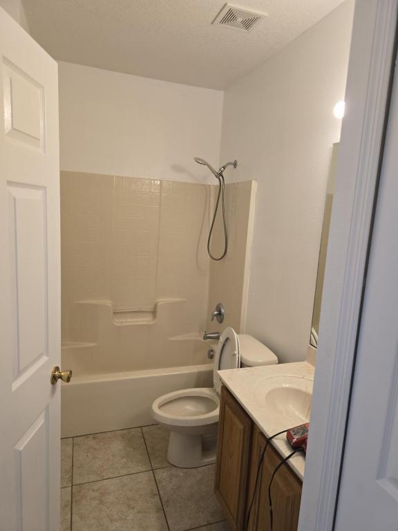 Building Photo - 731 Toulon Dr