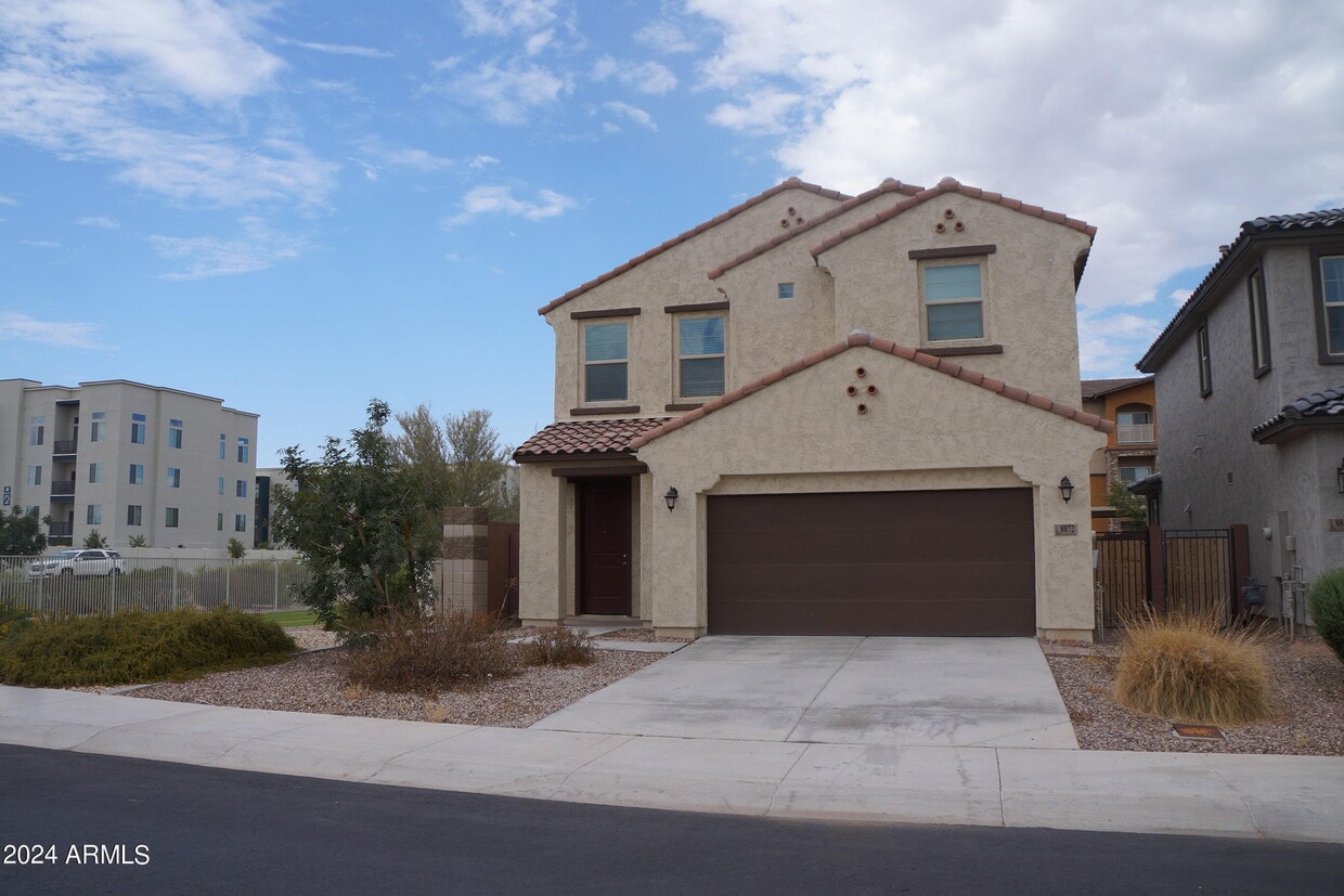 Primary Photo - 8872 Fleetwood Ln