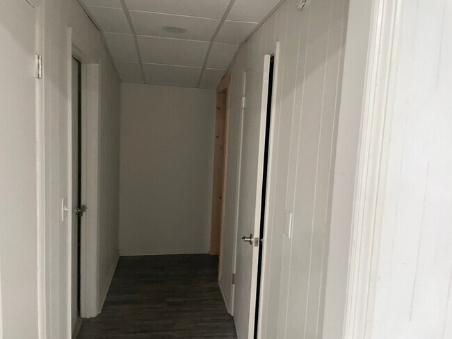 Foto del edificio - 5197 Woodmont Dr