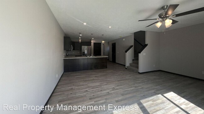 Building Photo - 3 br, 2.5 bath House - 9703 W Broek Drive