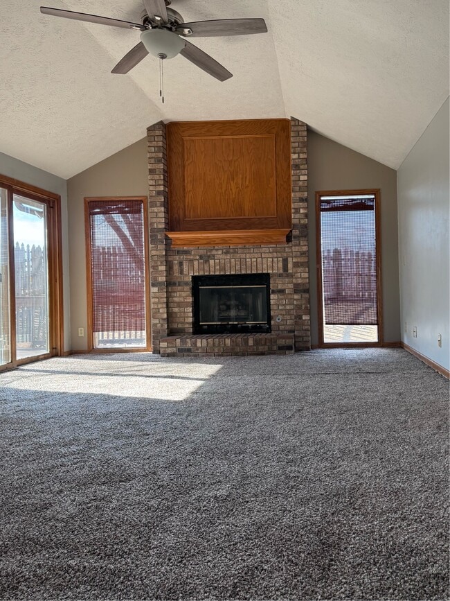 Building Photo - 7804 S 71st Ave