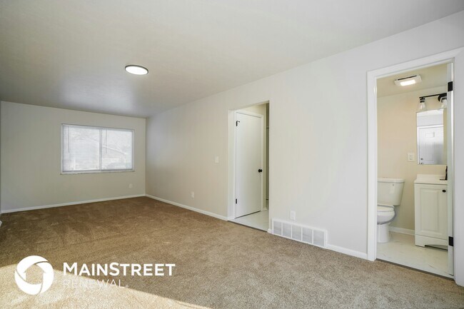 Foto del edificio - 3391 Compton Dr