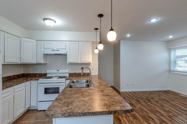 Foto del edificio - 526 Inverrary Ln