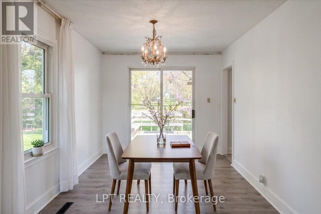 Photo du bâtiment - 1745 Ortona Ave