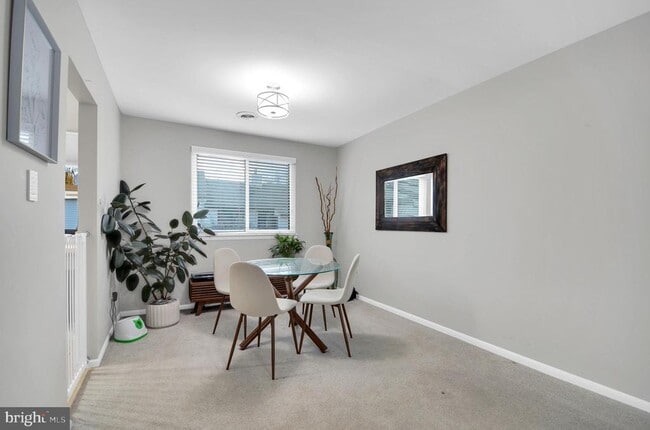 Foto del edificio - 46-6 Holly Dr