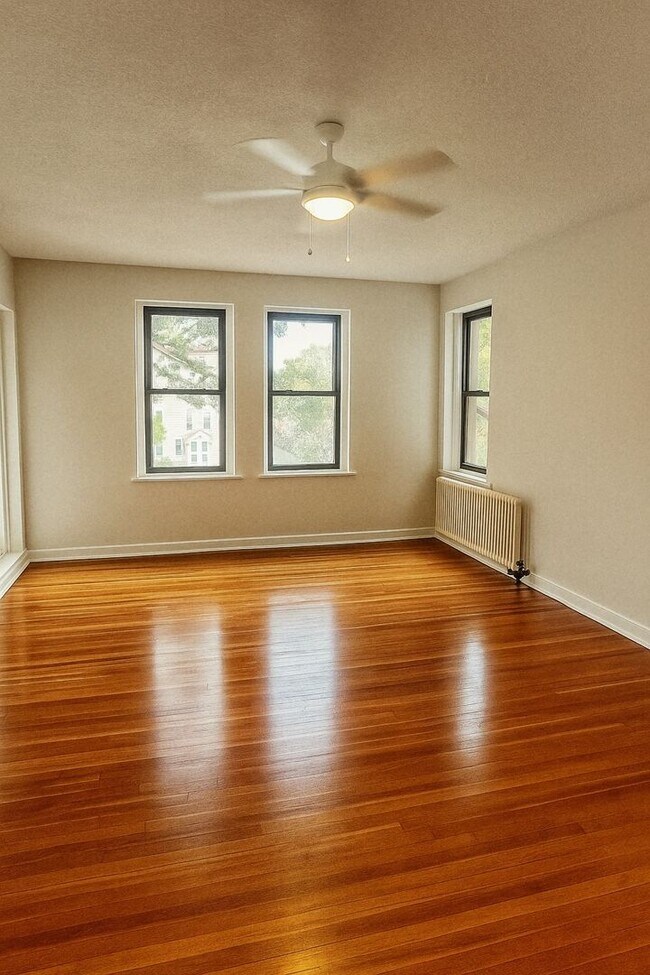 Foto del edificio - NEWLY-RENOVATED ALLSTON 2 BED RIGHT BY T!