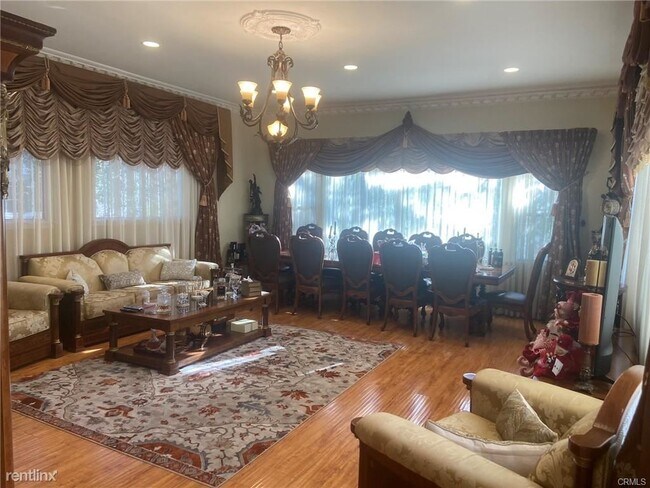 Building Photo - 3 br, 2 bath House - 3100 Charing Cross Rd