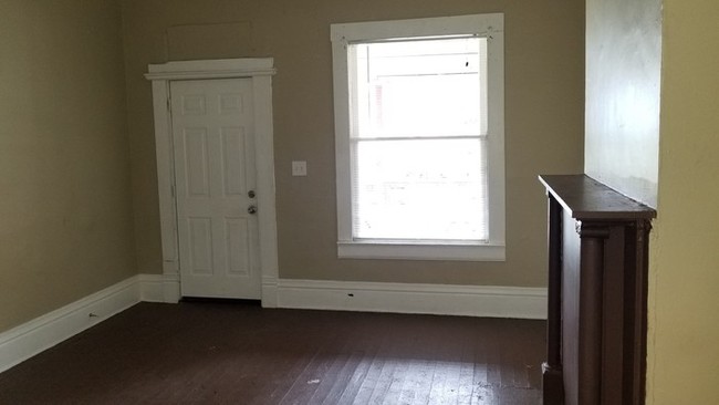 Building Photo - 36 Midland Ave