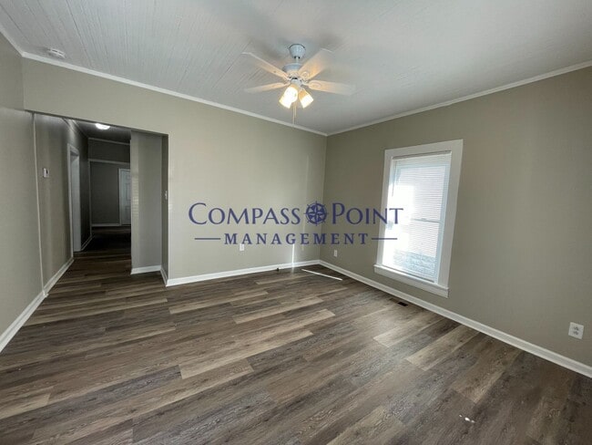 Building Photo - Newly Renovated Just For You! 3 Beds/1 Bath