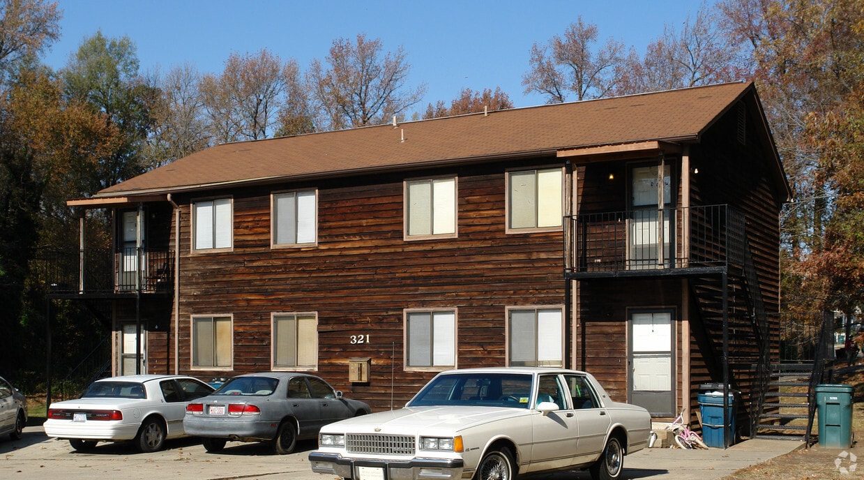 Primary Photo - 321 Edwards St