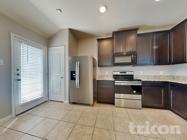 Building Photo - 20017 Woodrow Wilson St