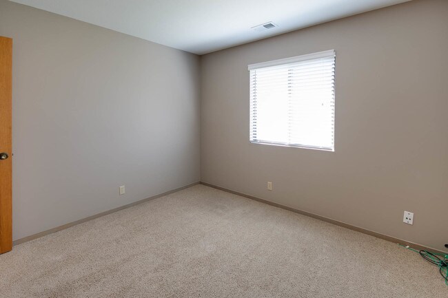 Northfield And Millstead Duplexes Apartments Manhattan Ks