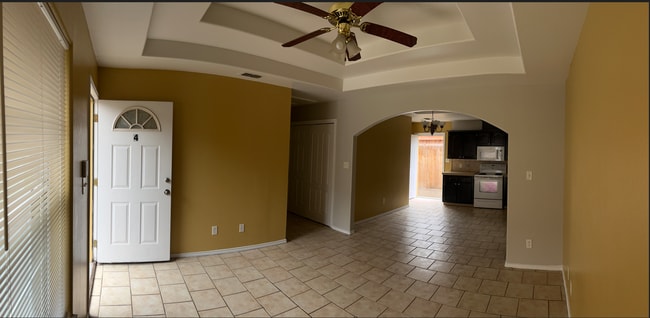 Building Photo - 1804 Agua Fina