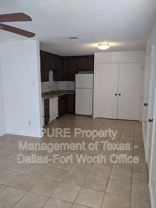 Photo - 901 S Mesquite B Townhome