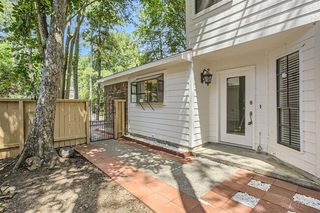 Building Photo - 3 Abbey Brook Pl
