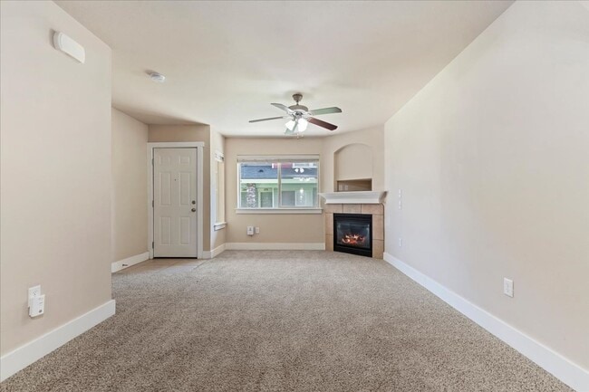 Building Photo - 9947 W Rosecroft Ct
