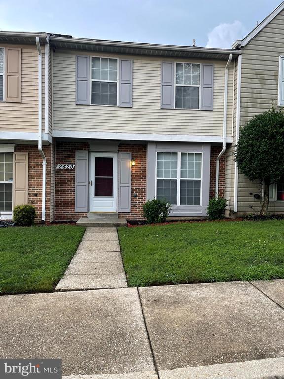 Building Photo - 2420 Rosecroft Ct